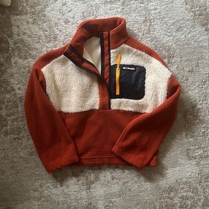 Columbia fleece sweater